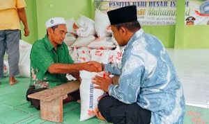 PEMBAYARAN ZAKAT FITRAH DI TPA SITI SULAIMAN SINUNUKAN III