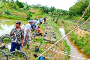 GOTONG ROYONG SAMBUNG SILATURAHMI